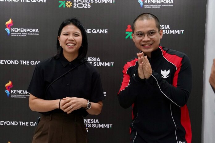 Rangkaian forum Indonesia Sports Summit (ISS) 2025 yang dimulai pada Sabtu (6/12) ditutup dengan kehadiran olimpian Indonesia peraih emas bulu tangkis Greysia Polii dan Presiden Byon Combat Yoshua “Cellos” Marcellos di Indonesia Arena, Kompleks Gelora Bung Karno (GBK) Senayan, Minggu (7/12) sore. Keduanya menjadi pembicara dalam forum bertema “Industrializing Passion: From Foundation, Innovation, to Global Expansion.”