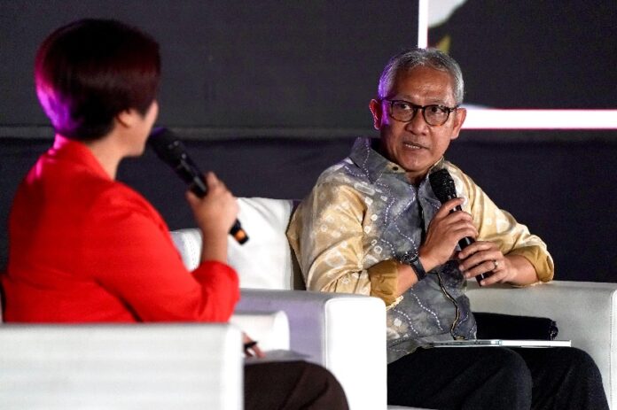 Kementerian Keuangan (Kemenkeu) siap membantu memfasilitasi pemerintah daerah (pemda) dalam pengelolaan aset-aset infrastruktur olahraga. Khususnya dalam berkolaborasi dengan pihak swasta untuk mengoptimalkan pengelolaannya